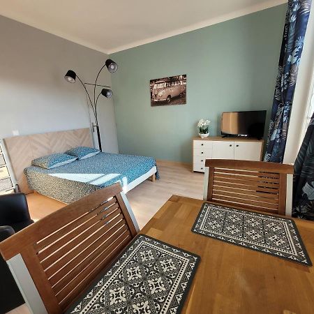 Appartement Meuble Renove Ideal Pour Curistes Ou Vacanciers La Roche-Posay Exterior foto